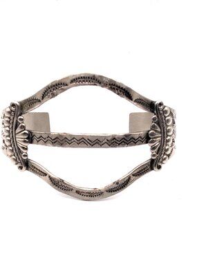 Vintage Navajo Silver/Nickel Cuff Bracelet READ